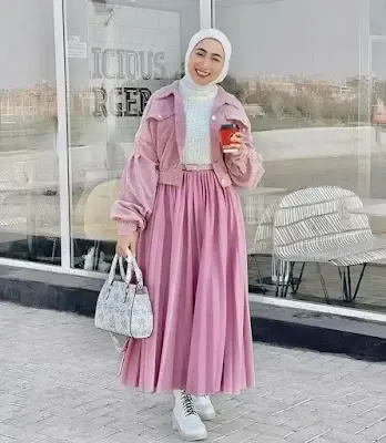 جيبات وبلوزات للمحجبات
